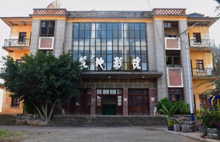 一边揉一边的相关介绍