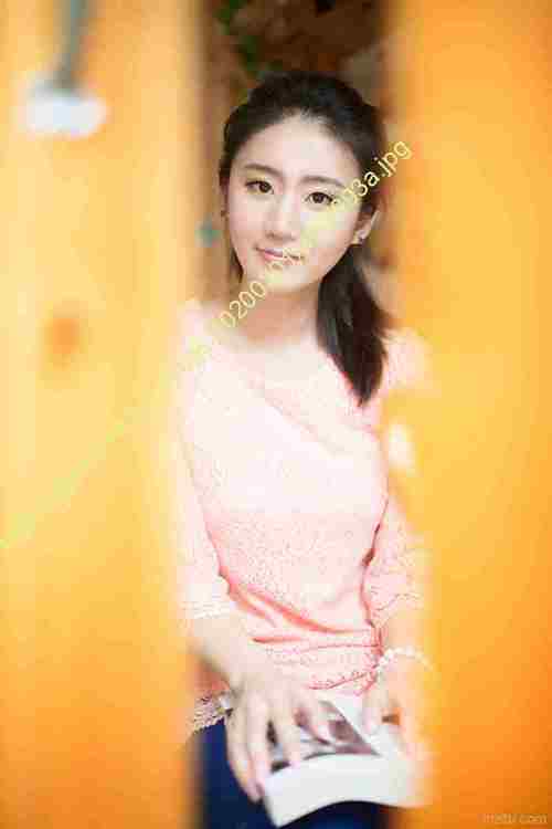 亚洲少妇的优雅生活：婚后自我提升与家庭平衡的智慧之道