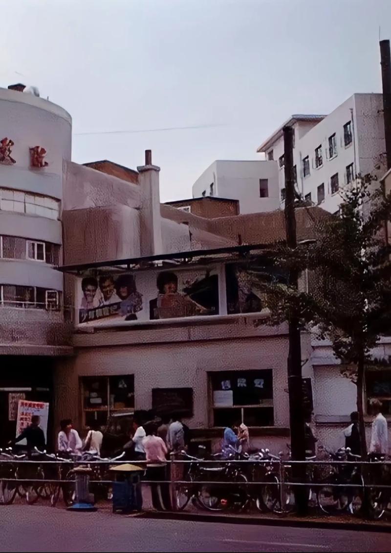 西西人体大尺度艺术图片的相关介绍