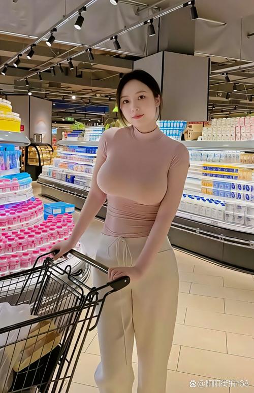 动漫美女被廿的相关介绍