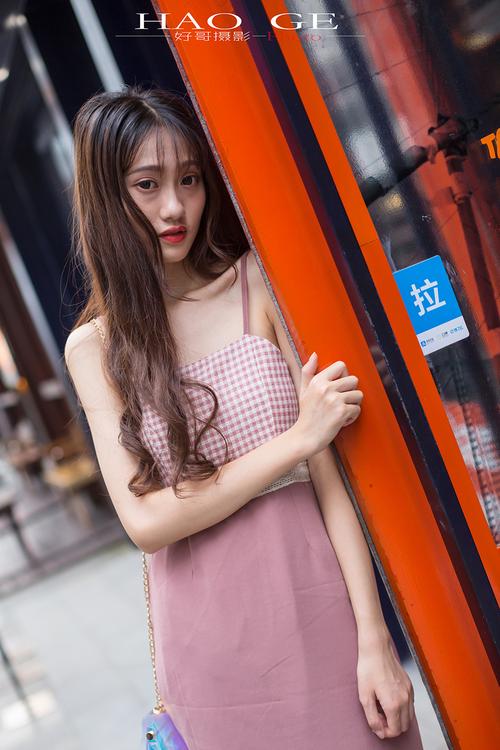 美女被啪出白浆的相关介绍