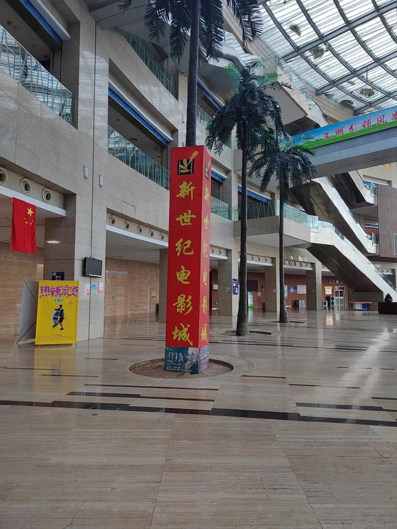插熟女人妻在线的相关介绍