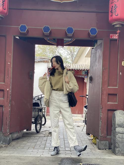 少妇欧美激情一区二区三区的相关介绍