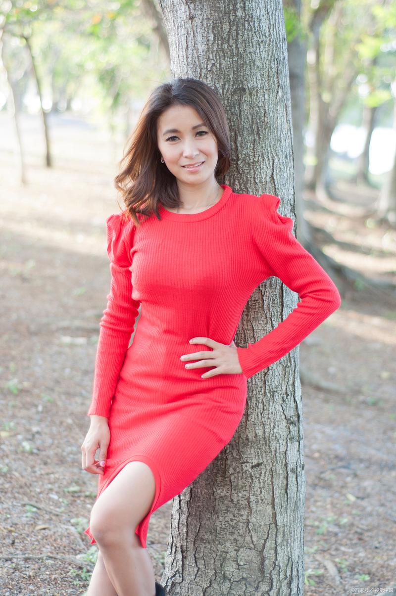 人妻啪啪啪啪啪的相关介绍