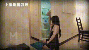 人妻宾馆自拍的相关介绍