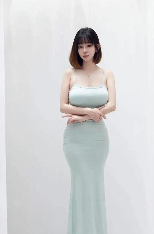 美腿av在线的相关介绍