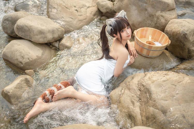 动漫美女被射入的相关介绍