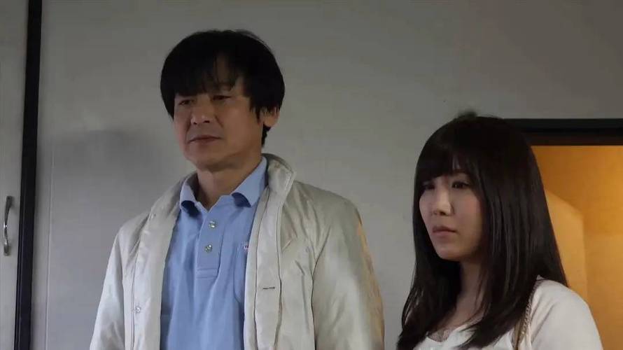 18岁女孩一个月来两次月经的相关介绍