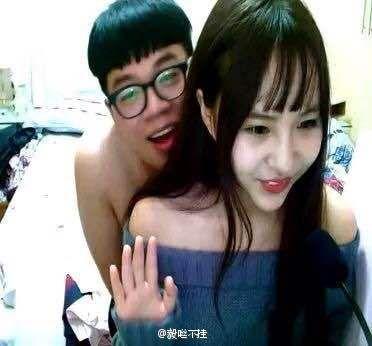 舔老师逼的相关介绍