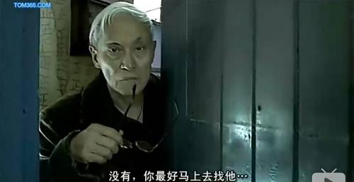 一边亲一边做一边摸视频的相关介绍