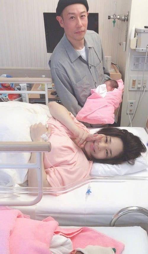 人人澡人人妻人人爽少妇的相关介绍